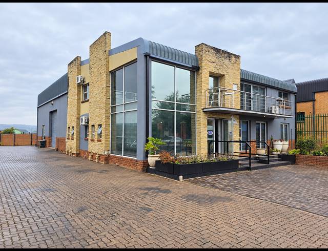 604M² FACTORY TO LET IN KYA SANDS